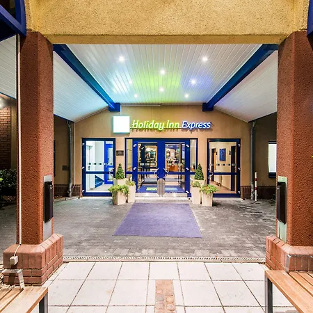 Holiday Inn Express Cologne Troisdorf By Ihg-3